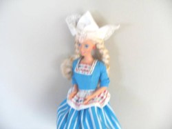 BARBIE HOLLAND A